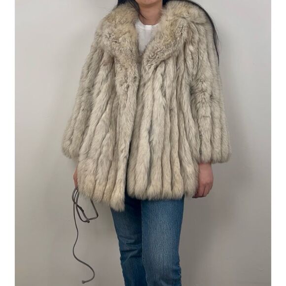 Vintage Grey Silver Fox Genuine Fur Coat Belted with Leather Trim - Picture 3 of 8